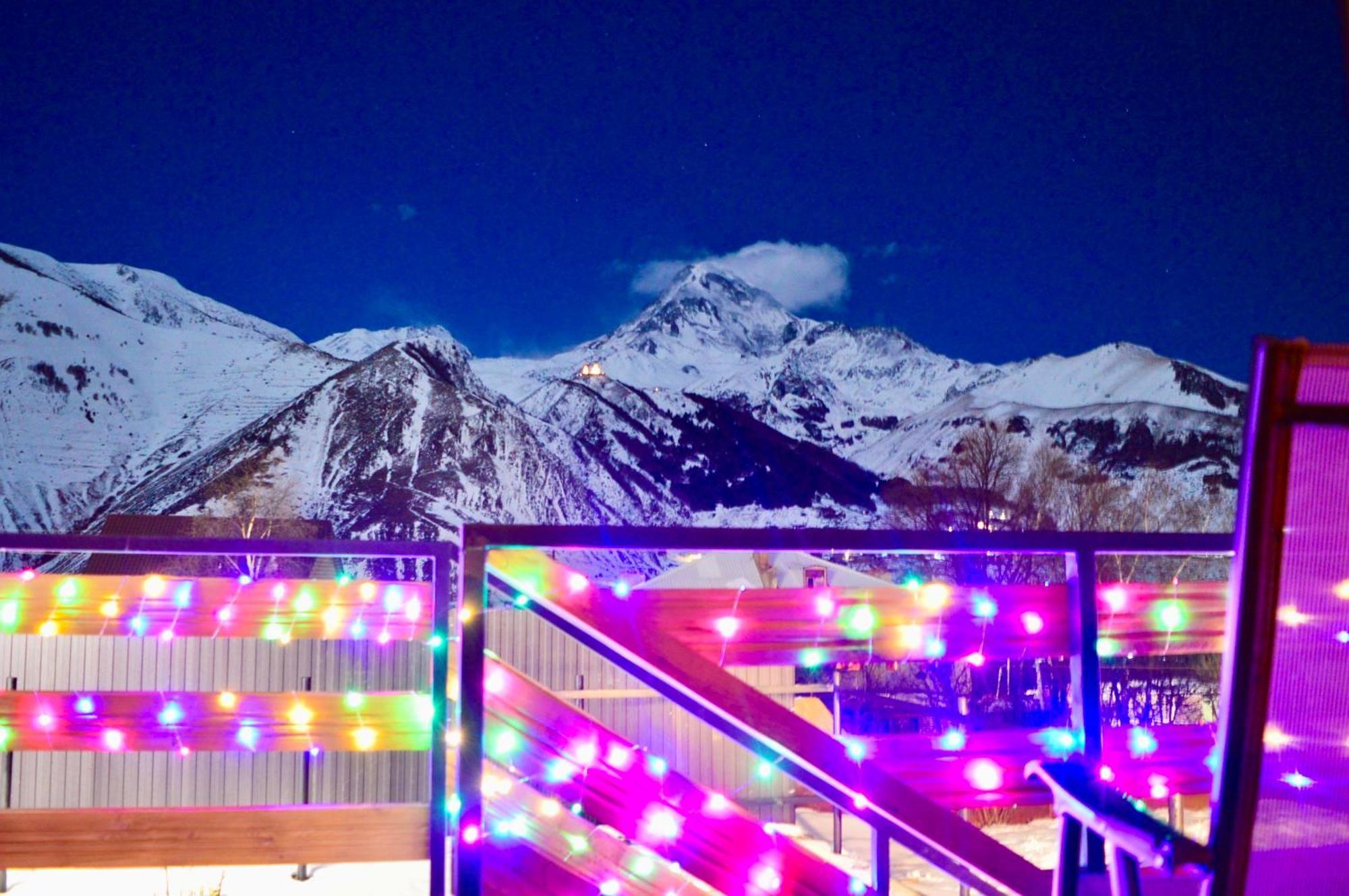 Smart Via Kazbegi Villa Eksteriør billede
